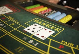 Player hand and betting interface